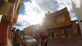 preview picture of video 'Extrangeros subiendo al cerro ahuaca en CARIAMANGA PROVINCIA DE LOJA 100%real'
