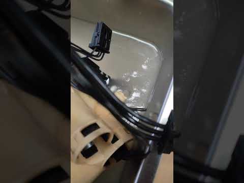 Mercedes C300 W205 fuel pump test