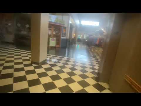 Hydraulic 1986 US elevator again at the bisbee convention center in Bisbee AZ