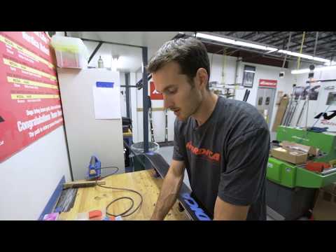 HOW TO WAX YOUR SKIS