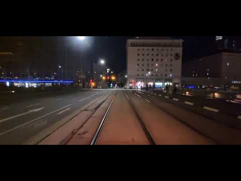 Cab ride: tram a VIENNA di notte. La città deserta.