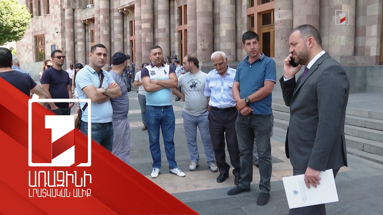 Մենք շահագրգռված ենք, որ խնդիրները լուծվեն. նախարարը՝ կառուցապատողից տուժած քաղաքացիներին