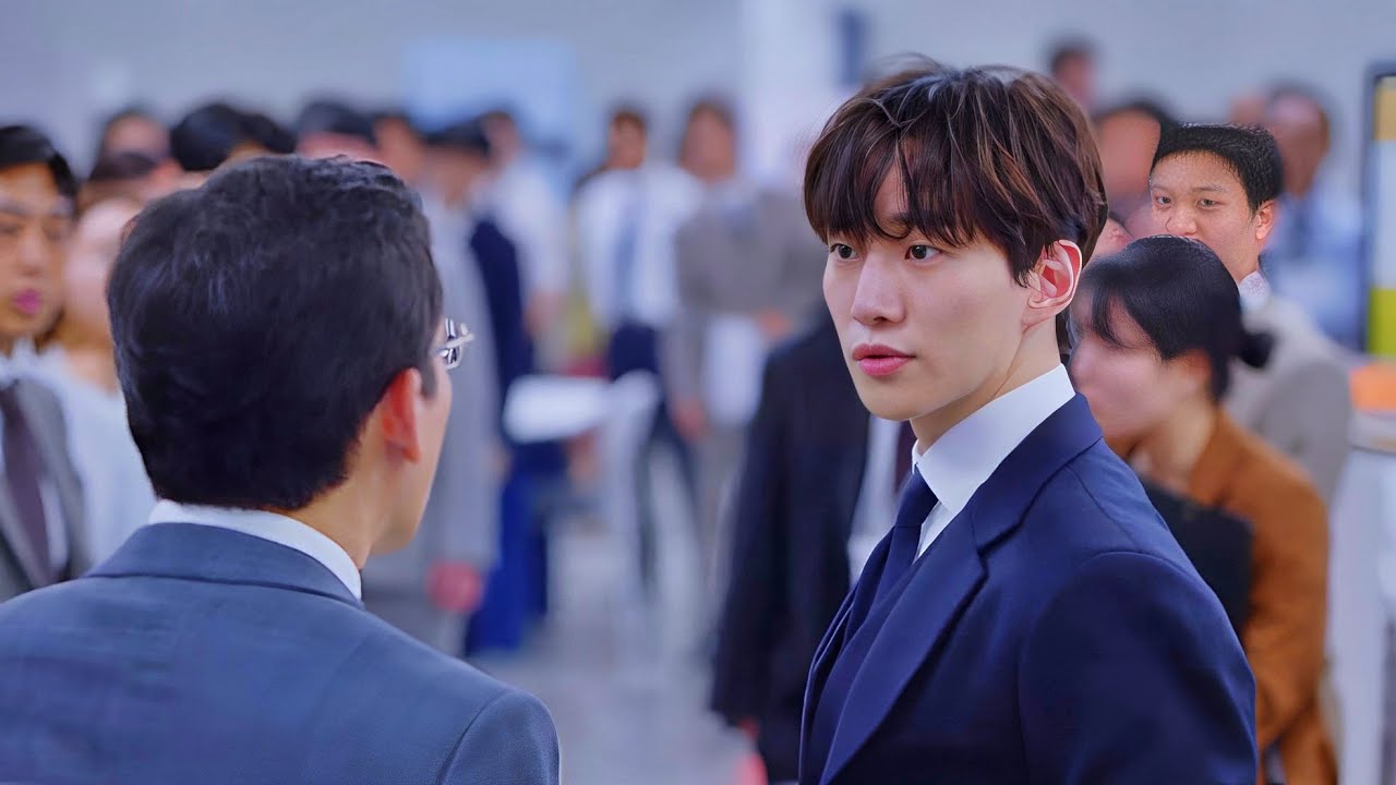 This man didn't realize he was cursing at the boss of Korea's richest company