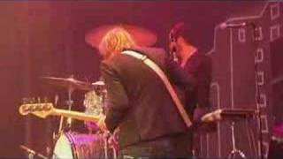 The Killers - Somebody Told Me (Live Glastonbury 2005)