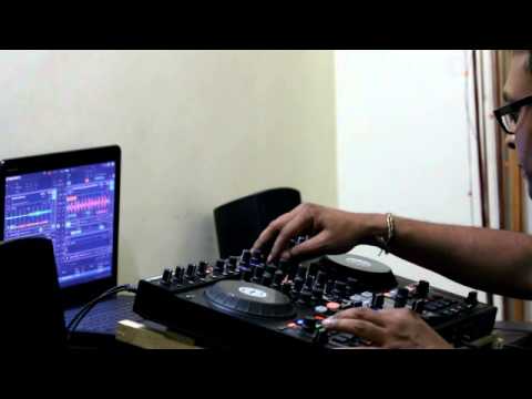 Hollywood Vs. Bollywood : Lounge Mix