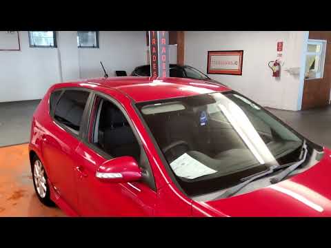 Hyundai i30 2010 - Image 2