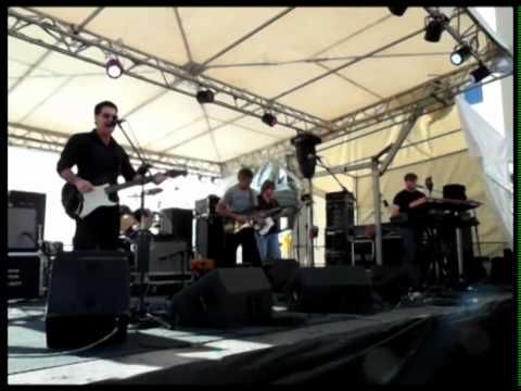 Mick Melit with Phil Emmanuel LIVE 2012 - Walkin By Myself