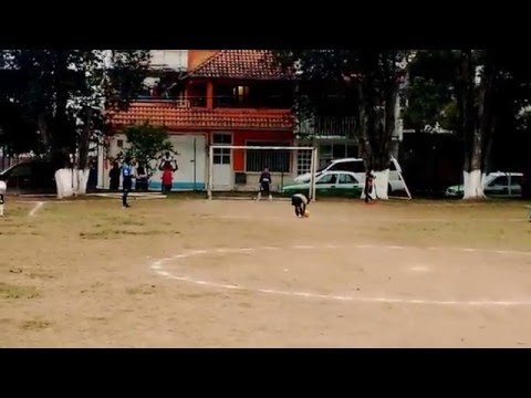 Gorilas de Xalapa vs pumas, Ronda de penales y Lalo también haciendo el papel de portero