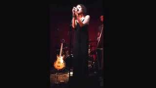 Minnie Driver, Fly Me to the Moon. Hotel Cafe, Hollywood. Sept. 2014