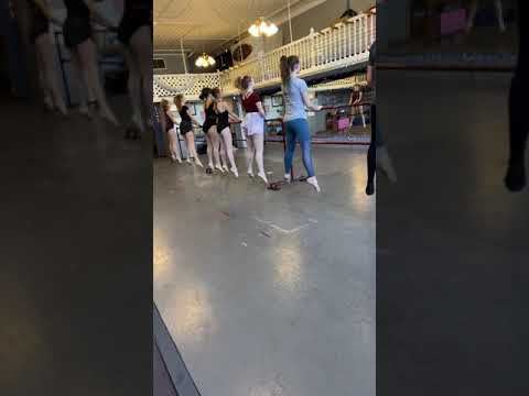 Men's Ballet Class Sautés at the Barre