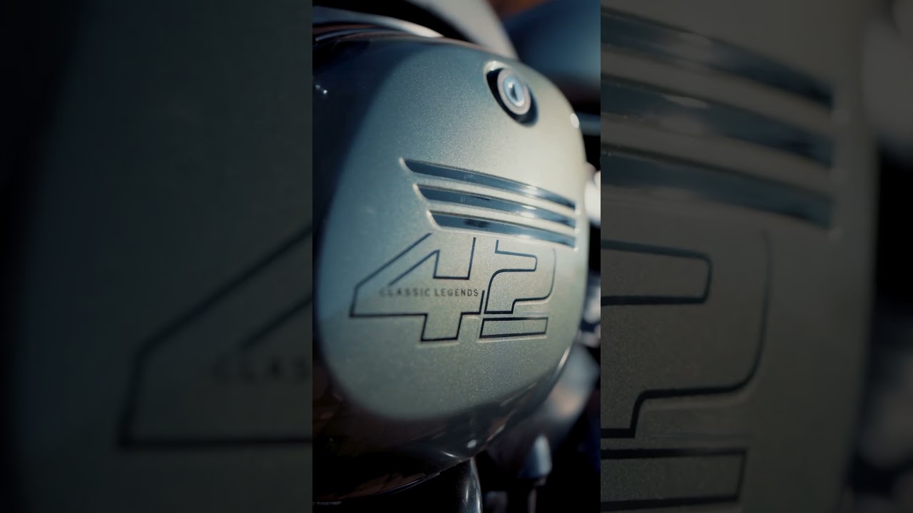 Jawa Yezdi Motorcycles | Jawa 42 Cosmic Carbon