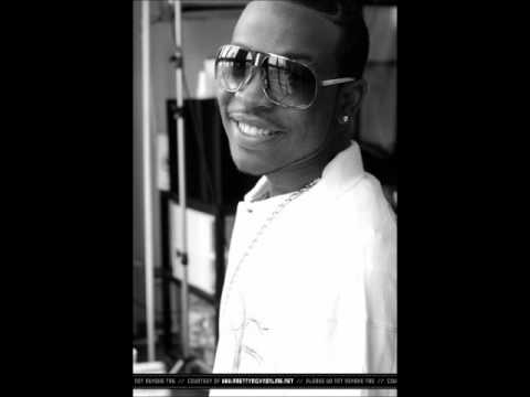 Pleasure P [Feat. Letoya Luckett] - She Likes