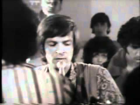 אריק איינשטיין - יצאנו אט