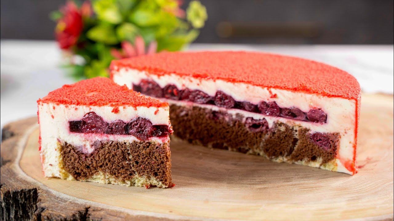 Красная шапочка - сливочно-творожный вишневый торт