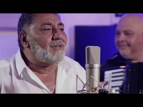 BOJA VASIC - TESKO JE VOLETI