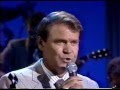 Glen Campbell Sings "Still Within the Sound of My Voice"