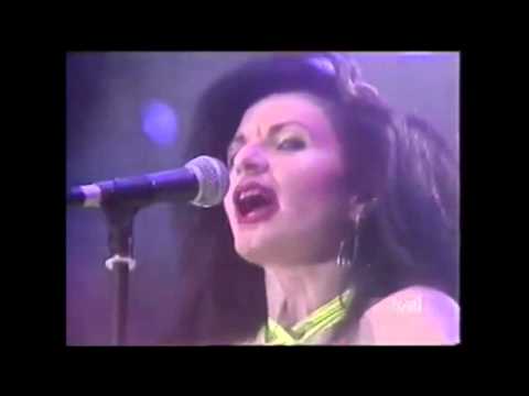 Alaska y Dinarama : Quiero ser santa ( HQ )