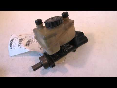 1981 Mercedes 300TD Brake master cylinder 123TYPE - mbiparts.com Used OEM Mercedes Parts - Di... OEM