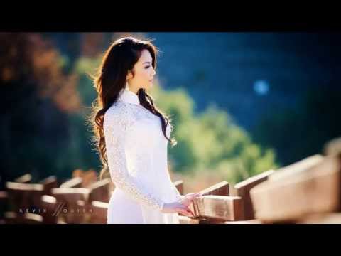 Bên đời hiu quạnh - Lưu Hồng