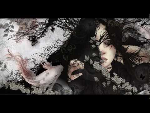 Dolly : Maradj velem .