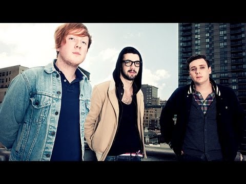 Two Door Cinema Club - "Undercover Martyn" LIVE (Studio Session)