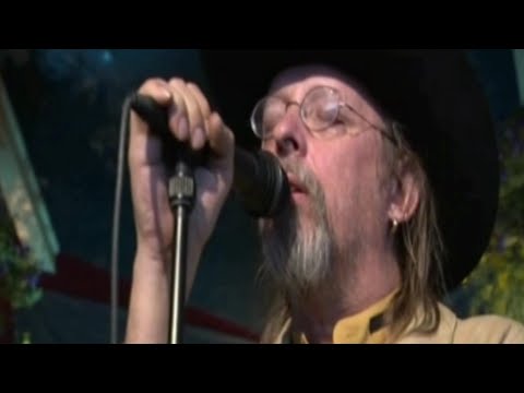 Topi Sorsakoski & Kulkukoirat – Eeva (Kesäillan valssi)