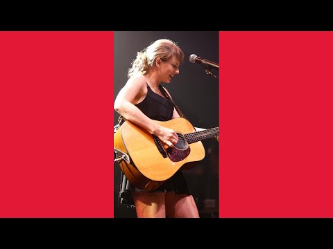 Taylor Swift - Shake It Off (with Kane Brown) (Live at The Tight Ends & Friends/TEU Concert)
