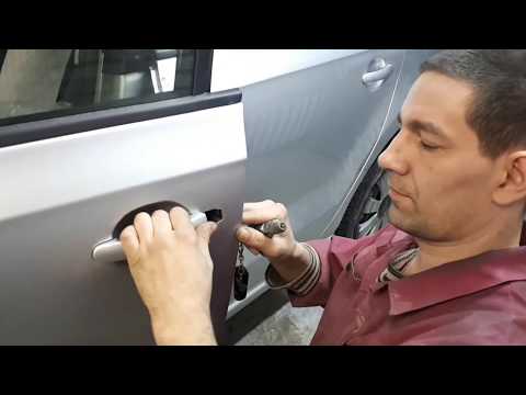 Как снять ручки дверей Volkswagen polo.фольцваген поло.снятие ручек How to remove the handle on