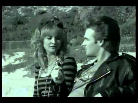 Sandcastles In The Sand - Robin Sparkles