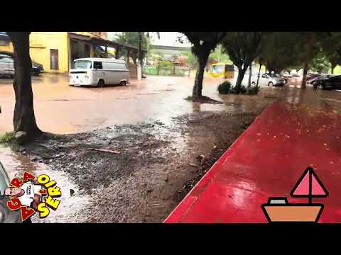 ALAGAMENTO NAS RUAS DO CENTRO NO GOVERNO WILHIANS SOARES RUA TANCREDO DE ALMEIDA NEVES