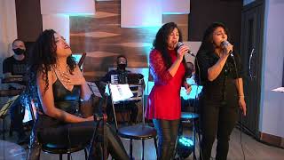 Download lagu Me Leva - Irmãs Freitas (Ouriana, Ana Lúcia e Luciana ) - #cortes da live mp3
