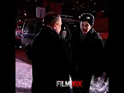 • ПОЛИЦЕЙСКИЕ НЕ ЗНАЛИ ЧТО ОН ГЕНЕРАЛ #кино #фильм