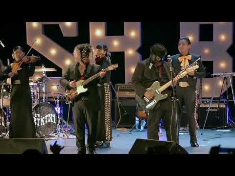 Sr. Bikini y el Mariachi Estrella de la Mañana - Casino Shangai