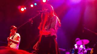 Jenny and Johnny - Scissor Runner (Live in Baltimore 10-25-10)