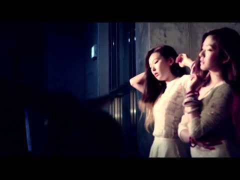 Harper's Bazaar Swarovski Seulgi and Irene Cut