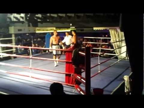 Stipe Vugdelija boksa