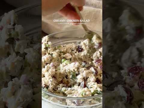 Creamy chicken salad recipe 🤤 easy lunch idea! High protein, Greek yogurt dressing #healthyrecipes