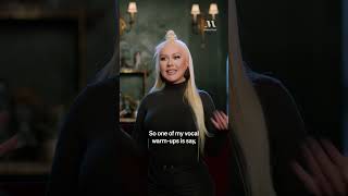 Christina Aguilera&#39;s vocal warmup tip: Smile ❤️ #christinaaguilera #xtina