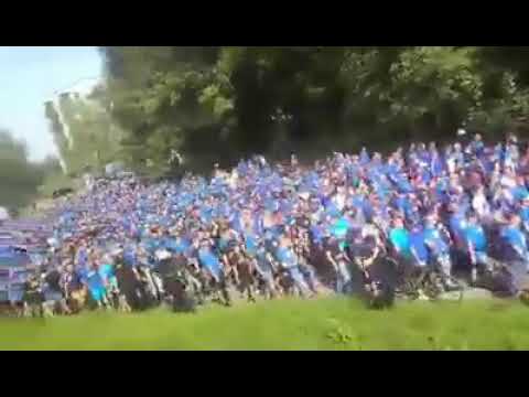 Kibice Ruchu Chorzów w Bytomiu przed derbami z Polonią 13 września 2020 roku