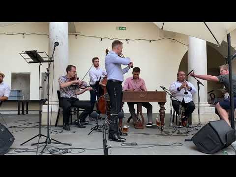 NÓTABAND - Cickom cickom és Tűztánc (@NotabandChannel)