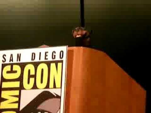 Triumph the Insult dog at Comic con 2008