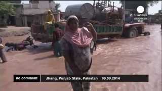 preview picture of video 'Потоп в Индии и Пакистане'