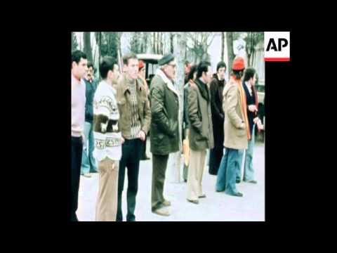 SYND 30 1 77 PEOPLE DANCE THROUGH STREETS AND ATTEND PRO-AMNESTY MEETING