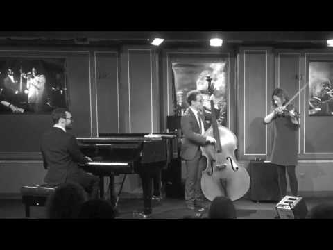 Fabiana Striffler & Frog  - The Mooche (Konzerthaus Berlin, Live)