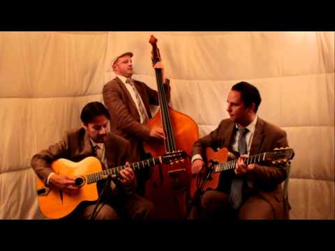 Besame Mucho - Jonny Hepbir Trio - UK & International Gypsy Jazz Band Hire