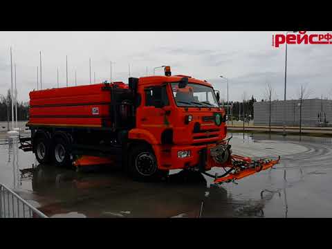 Дорожная комбинированная машина ЭД500К и вакуумная подметальная машина ВКМ 2020