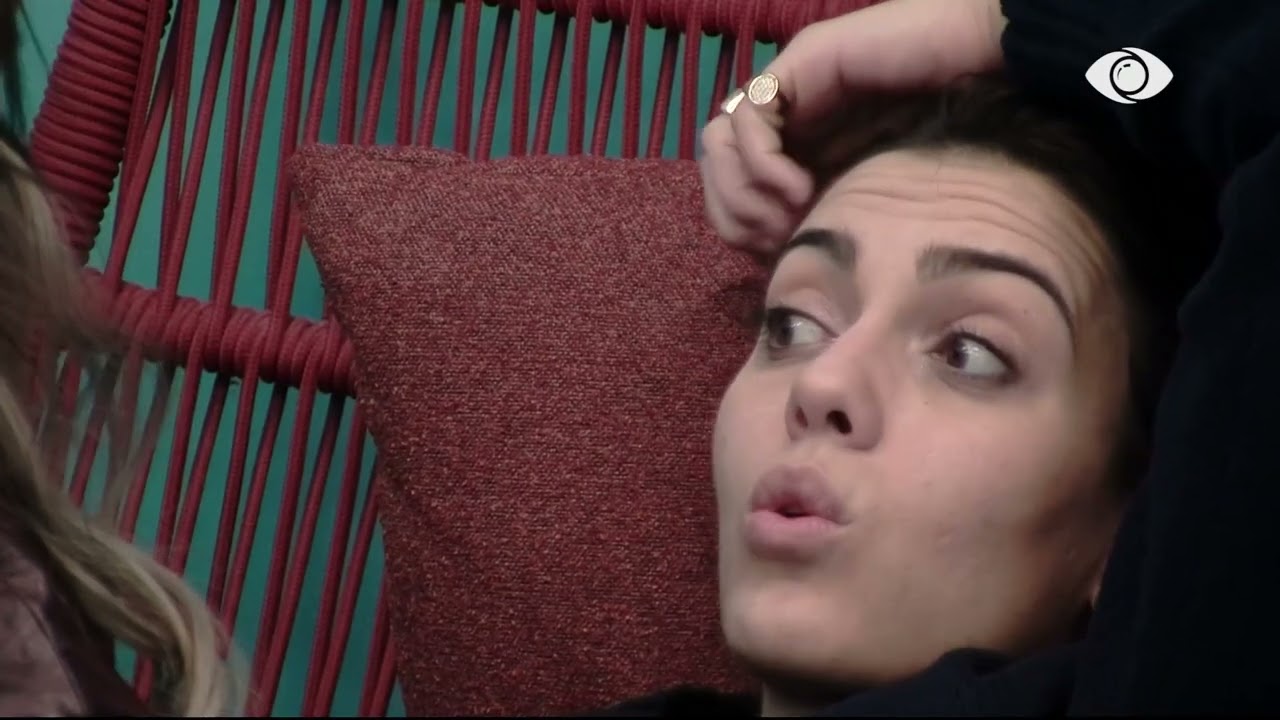 “Kur debaton në lidhje me mua, nxjerr në skenë…”/ Gerta diskuton me Livian për situatat në shtëpi