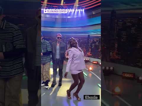 CNCO junto a reggi en telemundo presentando musikita