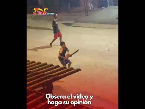 #pandilleros Esto esta pasando en algunos barrios de Apartadó.