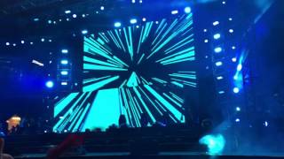 Steve Aoki ft. Louis Tomlinson - Just Hold On (Dragonland Music Festival 2017) [1080p60]